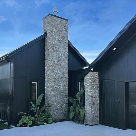 Hillbrook - A Luxurious Guesthouse Ohauiti エクステリア 写真
