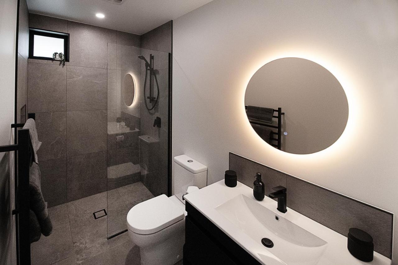 Hillbrook - A Luxurious Guesthouse Ohauiti エクステリア 写真